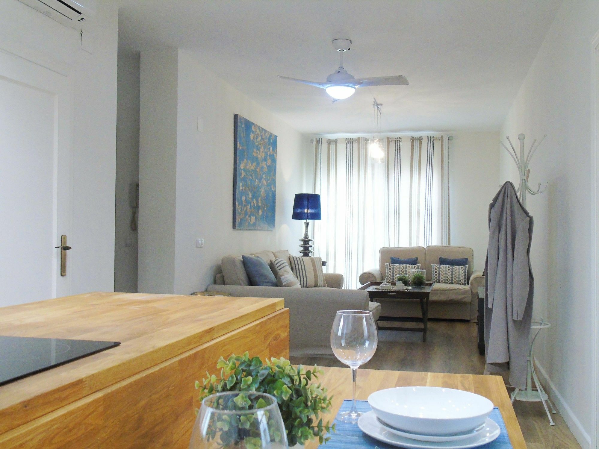 A&N Atrium, Centro Historico Apartment Малага Екстериор снимка